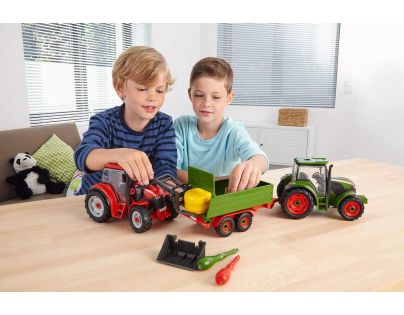 Revell Junior Kit traktor s figurkou 1 : 20 červený