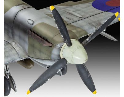 Revell Plastic ModelKit letadlo Spitfire Mk.IXC 1 : 32