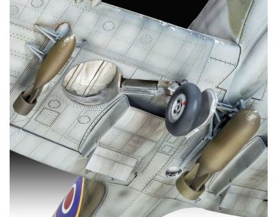 Revell Plastic ModelKit letadlo Spitfire Mk.IXC 1 : 32
