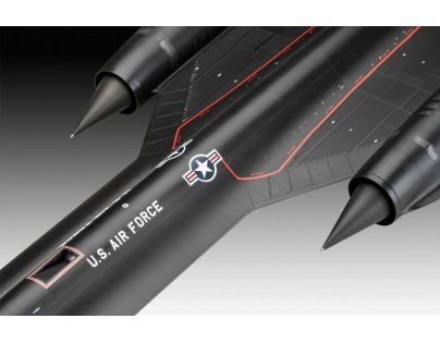 Revell Plastic ModelKit letadlo Lockheed SR-71 A Blackbird 1 : 48