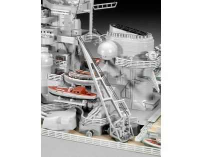 Revell Plastic ModelKit loď Battleship Bismarck 1:350