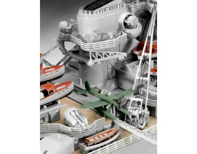 Revell Plastic ModelKit loď Battleship Bismarck 1:350