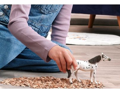 Schleich Zvířátko - valach knabstrupského koně