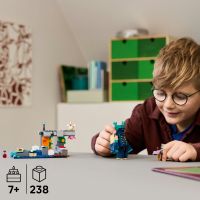 LEGO® Minecraft® 21274 Setkání se Strážcem 3