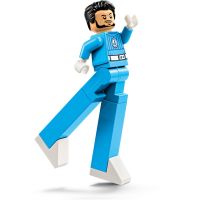LEGO® Marvel 76316 Fantastická čtyřka vs. sestavitelná figurka Galactuse 6