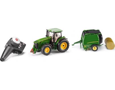 Siku Control limitovaná edice RC traktor John Deere a balíkovačka John Deere 1:32