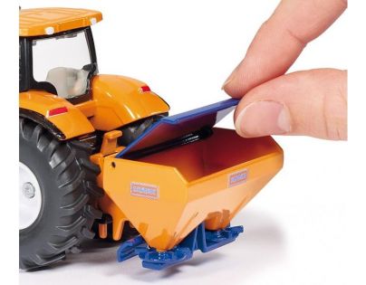Siku Super Traktor s přední radlicí a sypačem soli 1:50