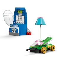 LEGO® Disney a Pixar 43264 Slavnostní vláček a Autíčko z Příběhu hraček 6