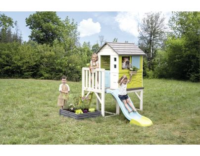 Smoby Domeček na pilířích se čtvercovým pískovištěm a skluzavkou 150 cm