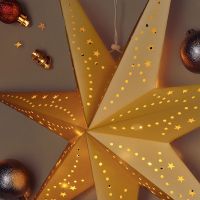 Solight LED vánoční hvězda zlatá, závěsná, časovač, 60cm, 20x LED, 2x AA 5