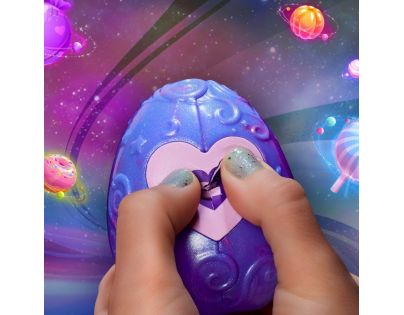 Spin Master Hatchimals kosmické panenky pixies modré vajíčko