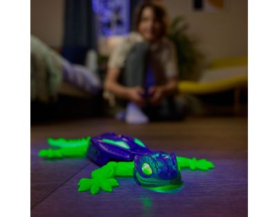 Spin Master HEX Bots RC fosforeskující Gekon lezoucí po stěnách