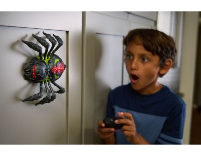 Spin Master HEX Bots RC tarantule lezoucí po stěnách