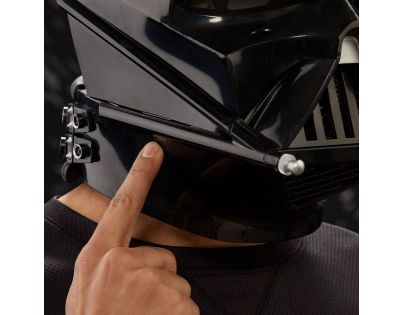 Hasbro Star Wars Helma Darth Vadera