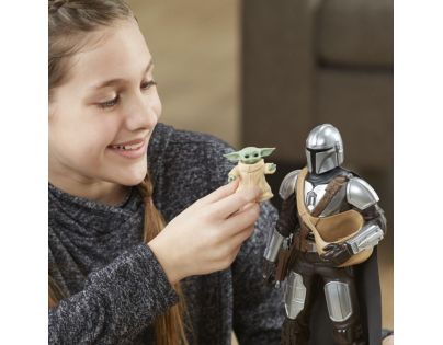 Hasbro Star Wars Mandalorian a Grogu figurka 30 cm