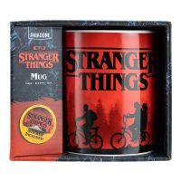 Stranger Things XL hrnek se samolepkou 2