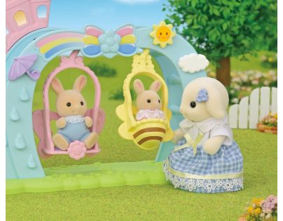 Sylvanian Families Duhové houpačky se skluzavkou