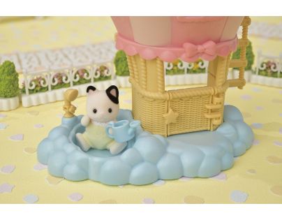 Sylvanian Families Kotě a zábavný balón pro miminka