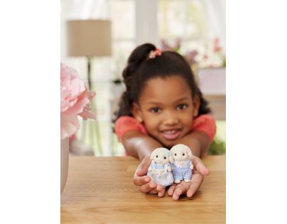 Sylvanian Families Květinový set a sourozenci Flora králíků