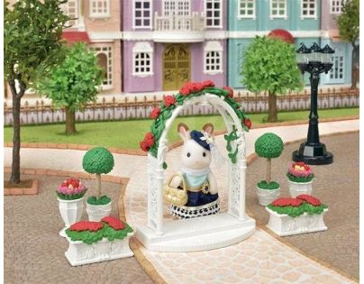 Sylvanian Families Město květinová výzdoba s bránou