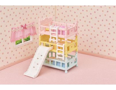 Sylvanian Families Nábytek Třípatrová postel se skluzavkou