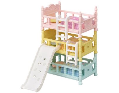 Sylvanian Families Nábytek Třípatrová postel se skluzavkou