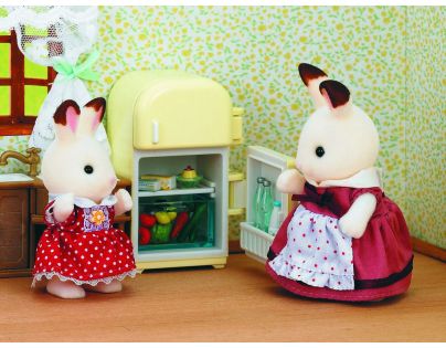 Sylvanian families Nábytek chocolate králíků - mamka u ledničky