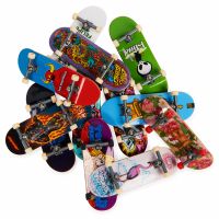 Tech Deck Fingerboard základní balení Santa Cruz Maurio McCoy 3