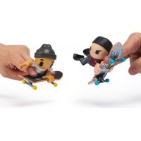 Tech Deck Sk8 Crew fingerboard s figurkou Dvojbalení černá čepice a černá kšiltovka 4