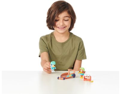 TM Toys Herní sada Bluey na cestách autíčko + figurky