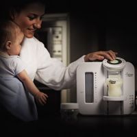 Tommee Tippee Přístroj na přípravu kojeneckého mléka Perfect Prep 6