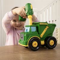 Tomy John Deere Kids Postav si svůj sklápěč 2