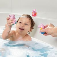 Toomies Prasátko Peppa Pig, tatínek a Tom stříkající hračky do vody - Poškozený obal 3