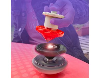 Totem Infernal Power elektrizující věž