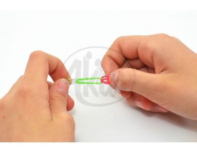 Udělej si svůj náramek 300ks gumiček + náčiní + pletací kelímek v sáčku