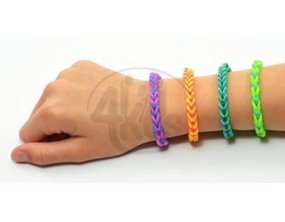 Udělej si svůj náramek 300ks gumiček + náčiní + pletací kelímek v sáčku