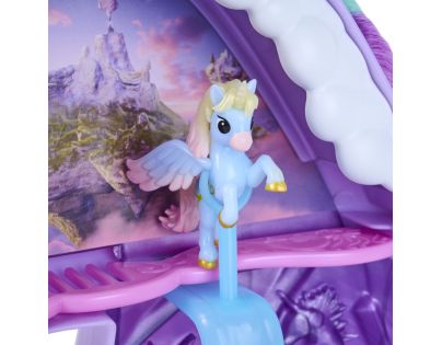 Unicorn academy česací hlava rozložitelná na hrací set