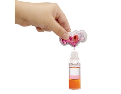 Yummiland Malá panenka se změnou barvy a leskem na rty