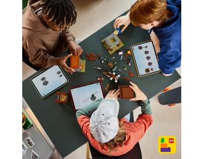 LEGO® Minecraft® 21278 Základna plenitelů a Ničitel